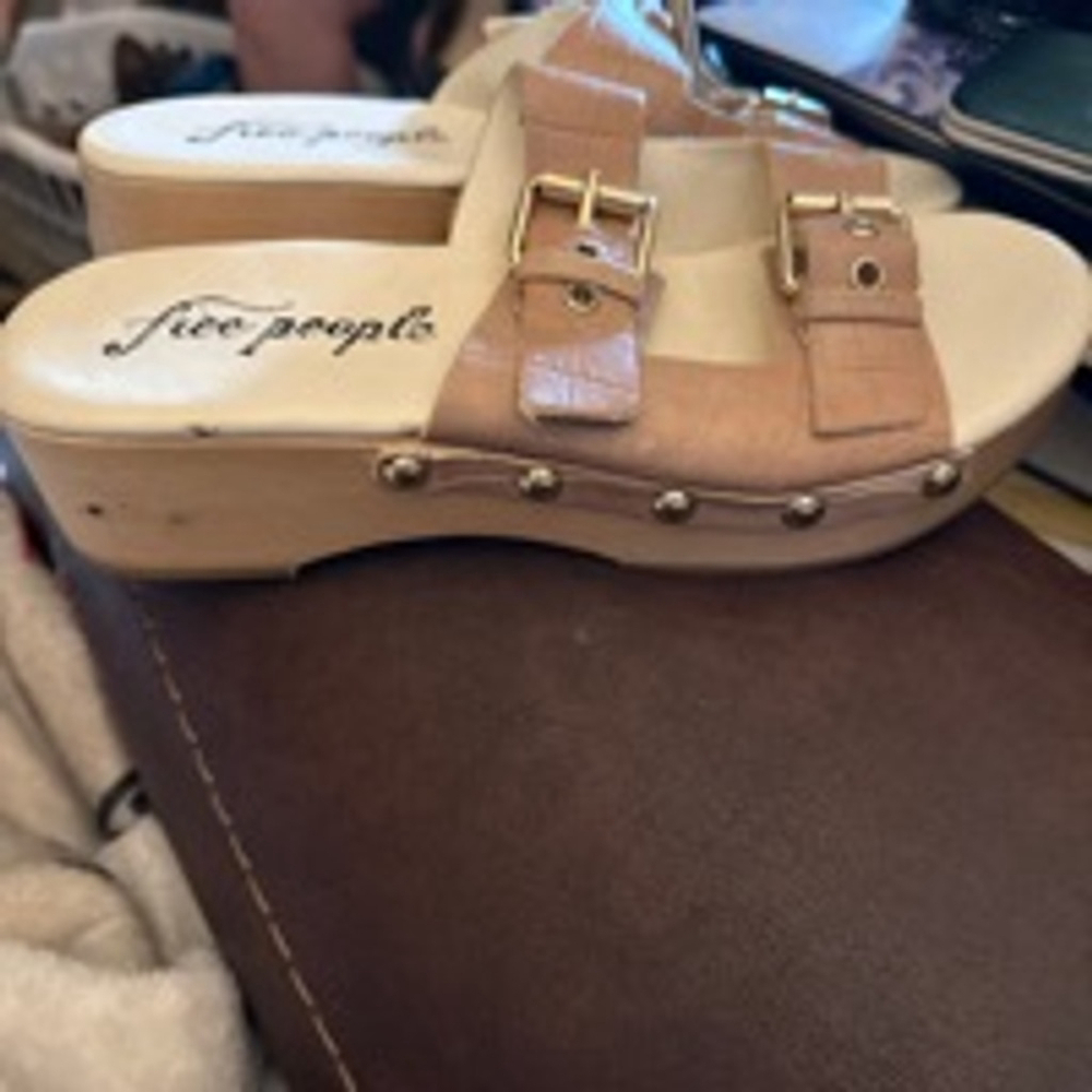 Women's Free People Tan Sandals Size 39 item 0003 - Picture 3 of 3